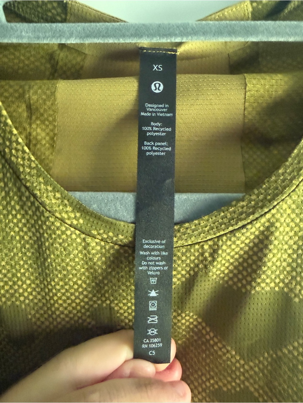 NWOT Men's Lululemon Olive Green Long-Sleeve Performance Shirt - Picture 2 of 3